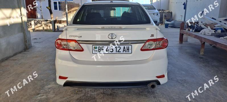 Toyota Corolla 2011 - 150 000 TMT - Теджен - img 4