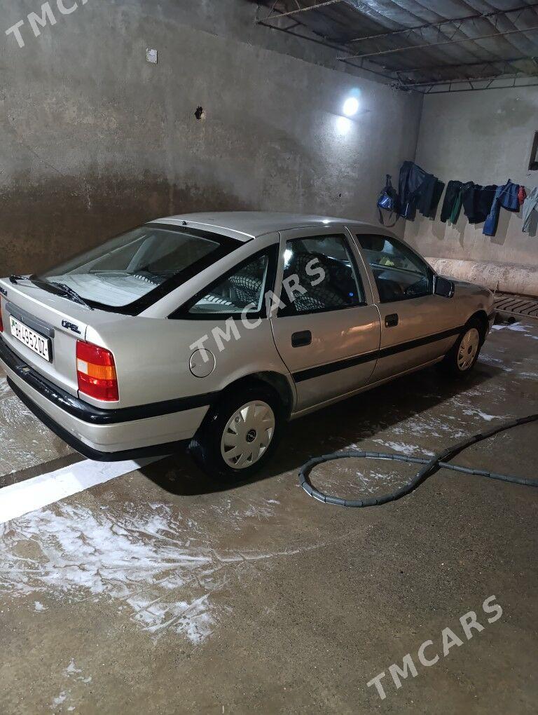 Opel Vectra 1990 - 32 000 TMT - Болдумсаз - img 2