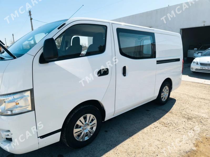 Nissan Urvan 2014 - 260 000 TMT - Wekilbazar - img 5