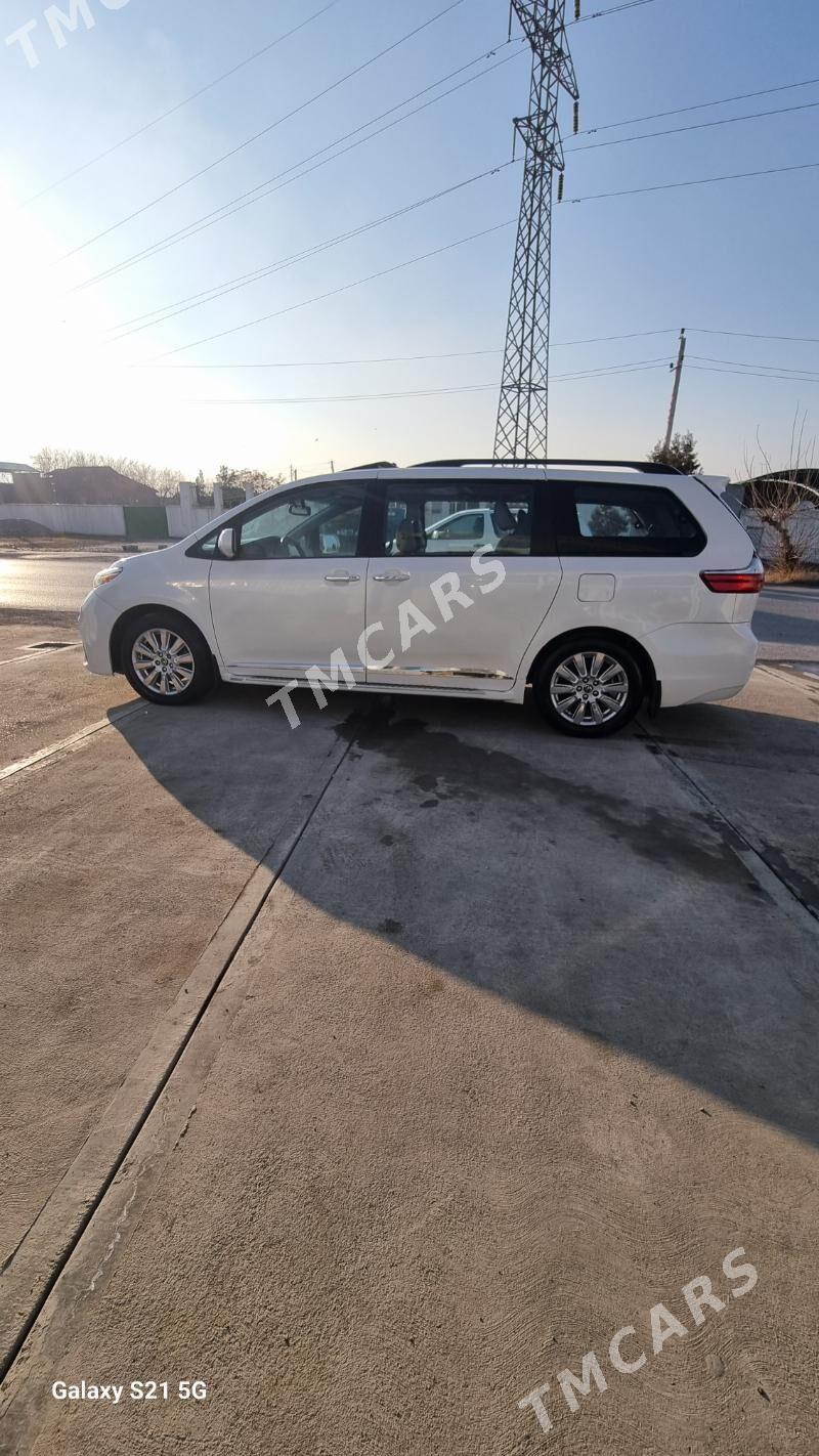 Toyota Sienna 2016 - 295 000 TMT - Büzmeýin - img 3