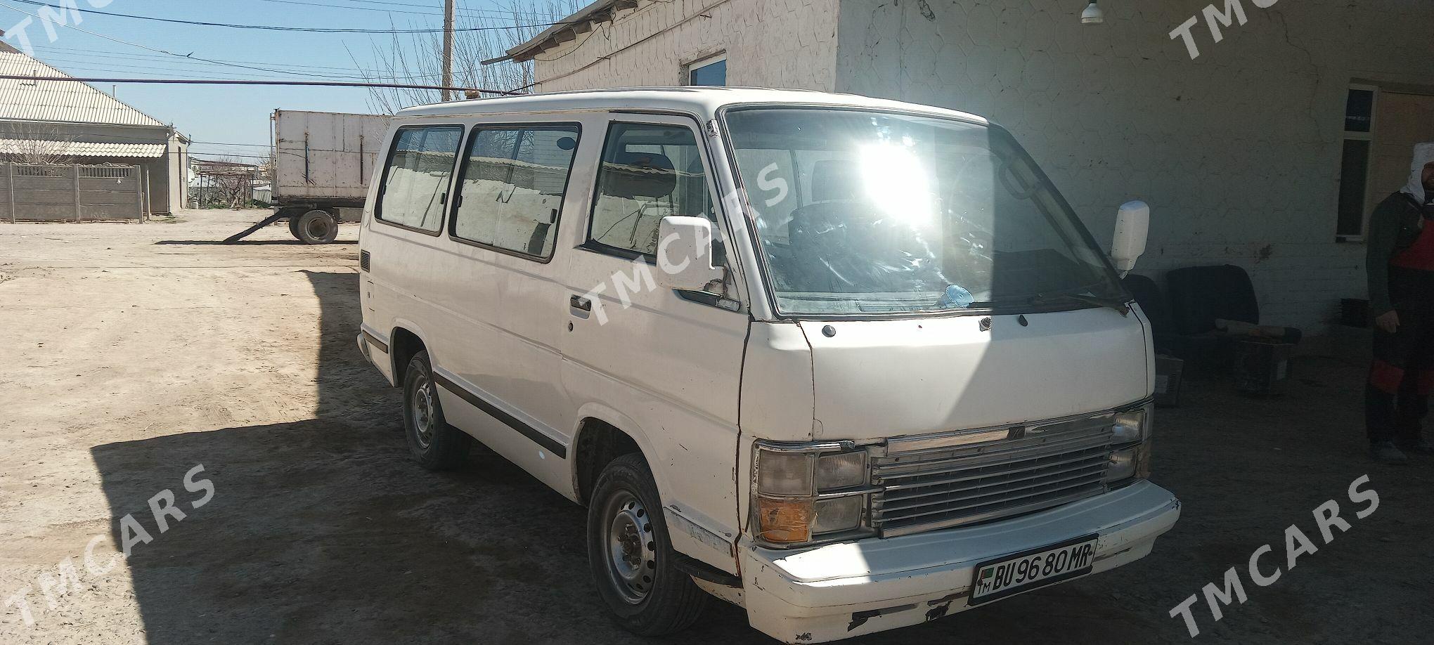 Toyota Hiace 1988 - 40 000 TMT - Мургап - img 2