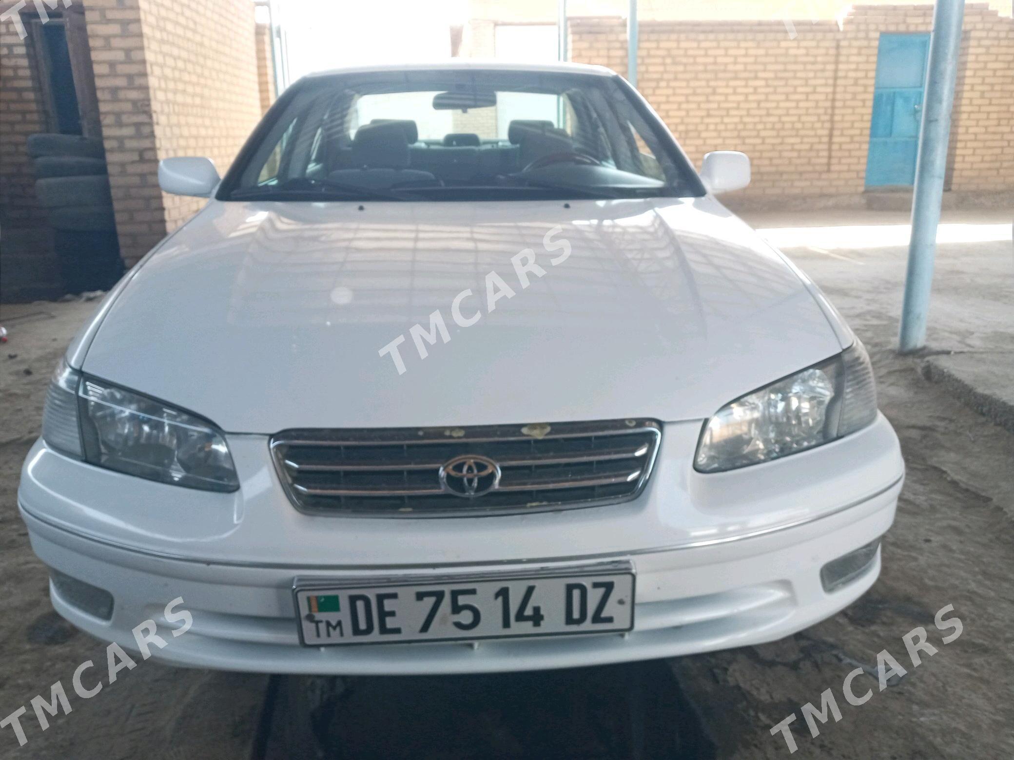 Toyota Camry 2001 - 120 000 TMT - Гороглы (Тагта) - img 2