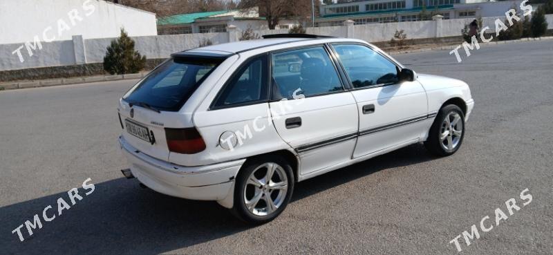 Opel Astra 1994 - 28 000 TMT - Änew - img 2