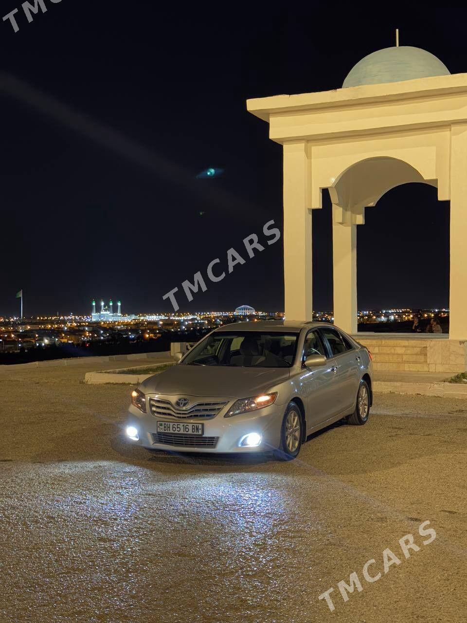 Toyota Camry 2011 - 187 000 TMT - Балканабат - img 2