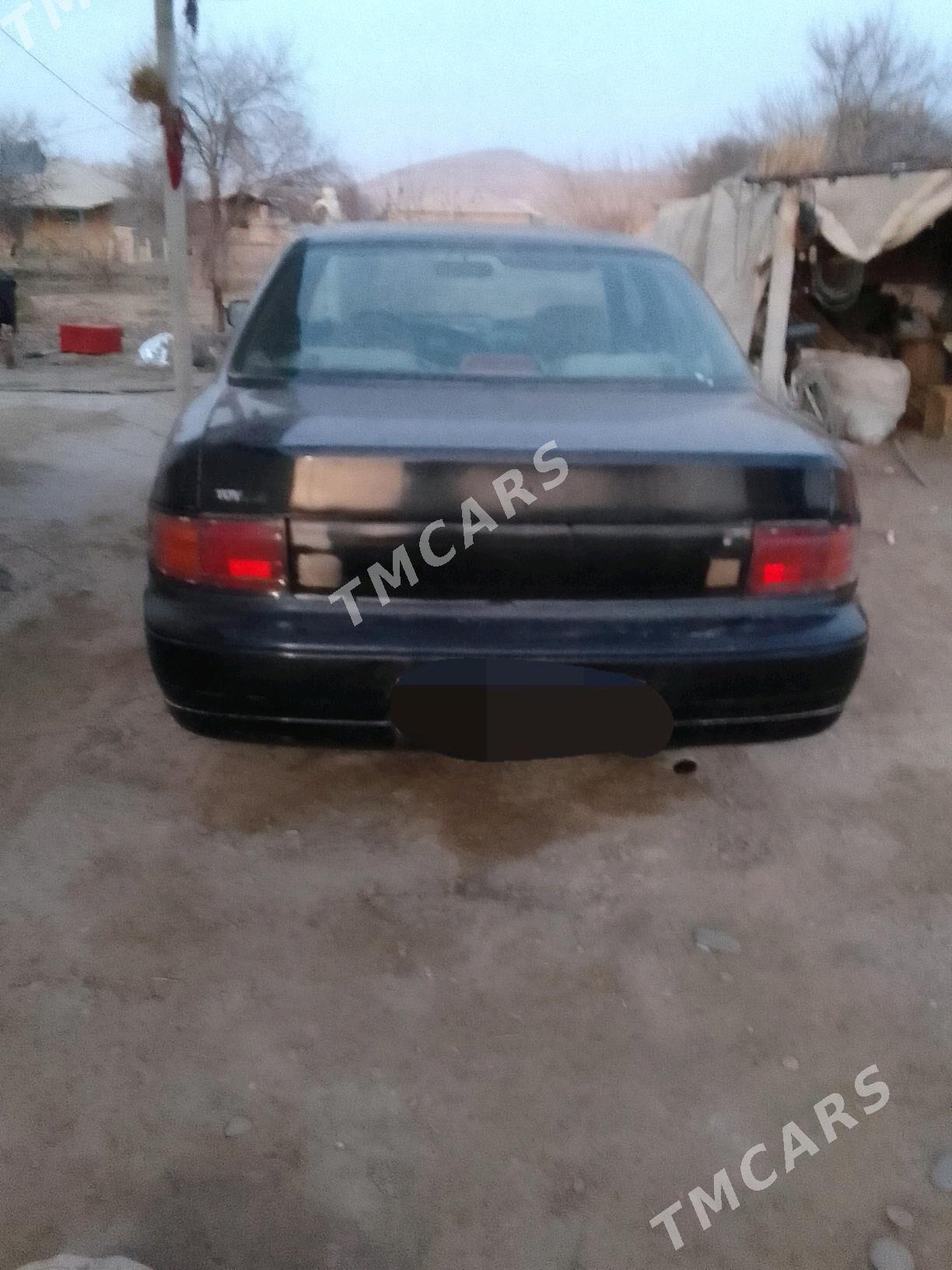 Toyota Camry 1993 - 70 000 TMT - Тагтабазар - img 3