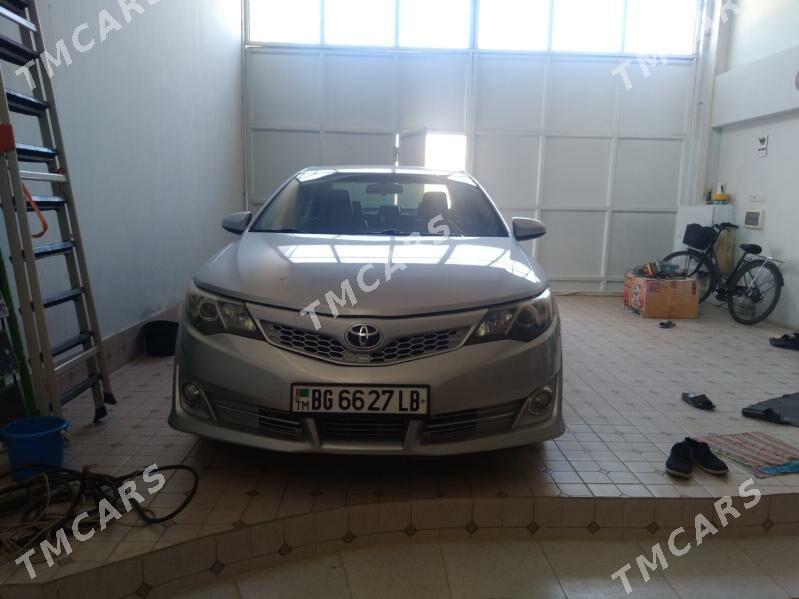 Toyota Camry 2014 - 200 000 TMT - Türkmenabat - img 4