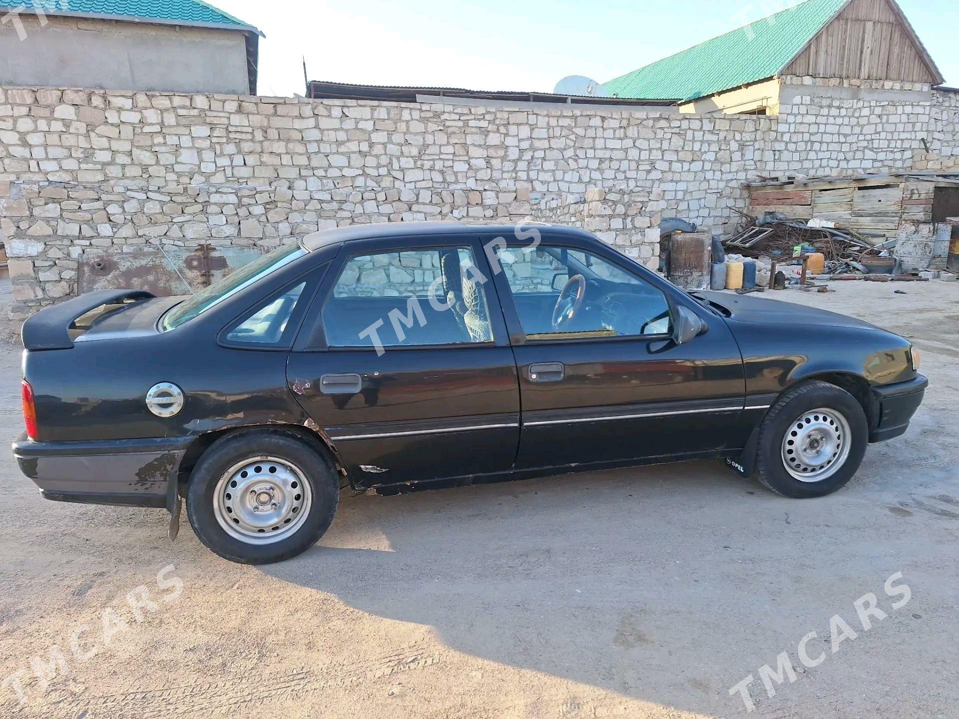 Opel Vectra 1992 - 25 000 TMT - Туркменбаши - img 5