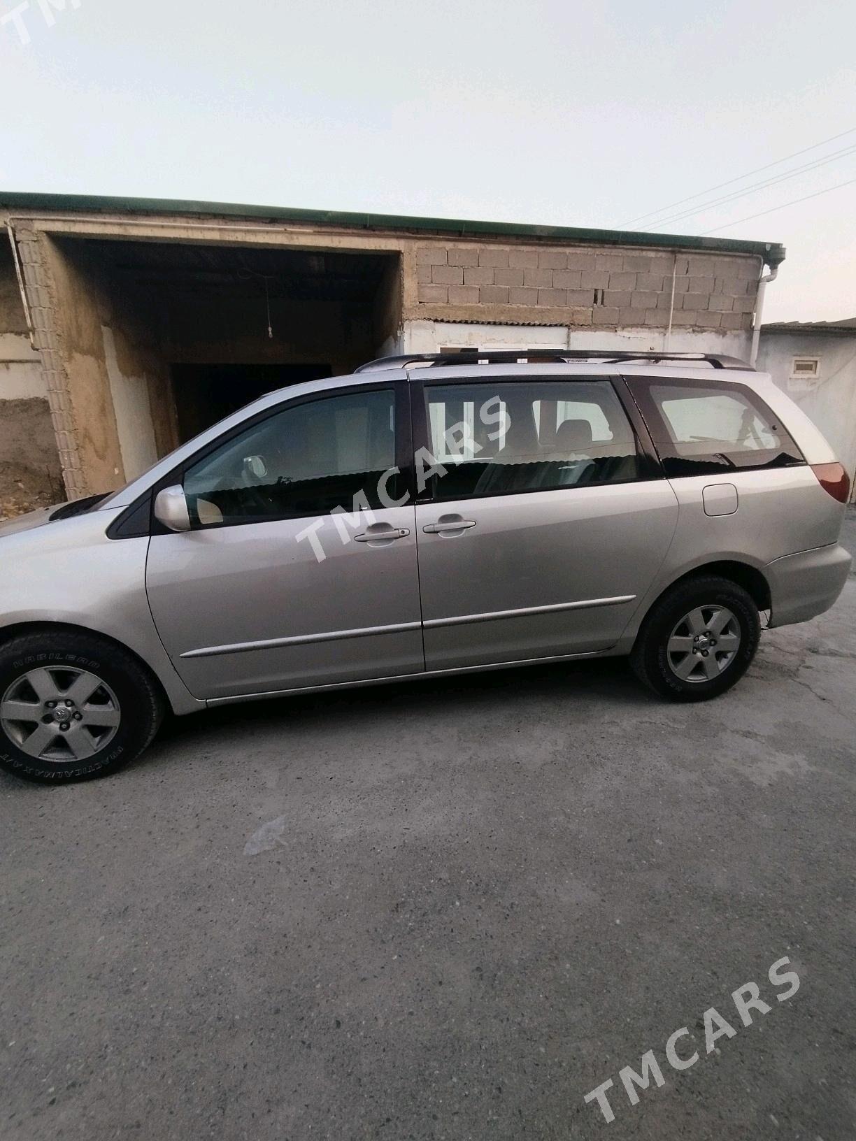 Toyota Sienna 2003 - 160 000 TMT - Aşgabat - img 4