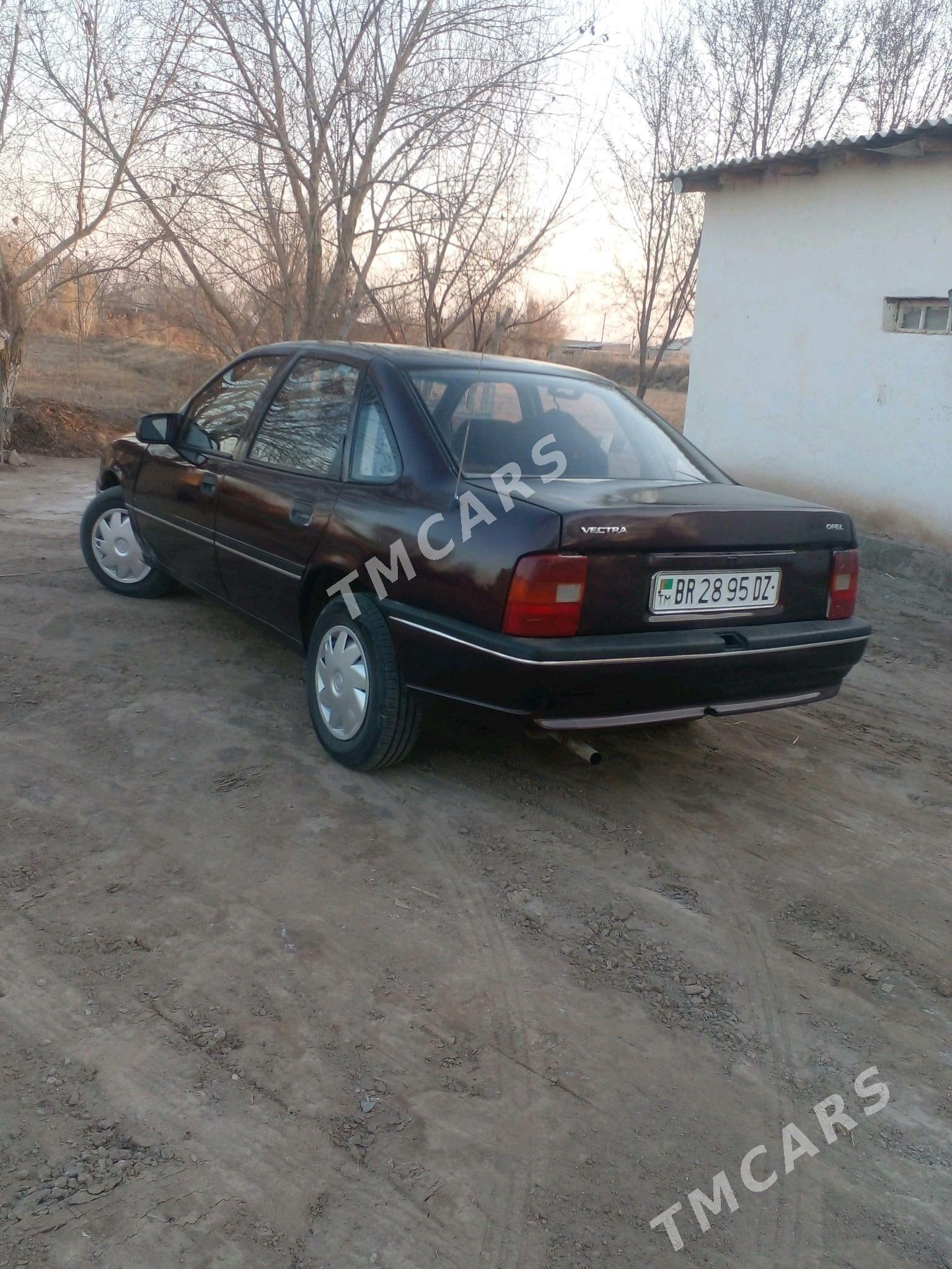 Opel Vectra 1990 - 30 000 TMT - Болдумсаз - img 2