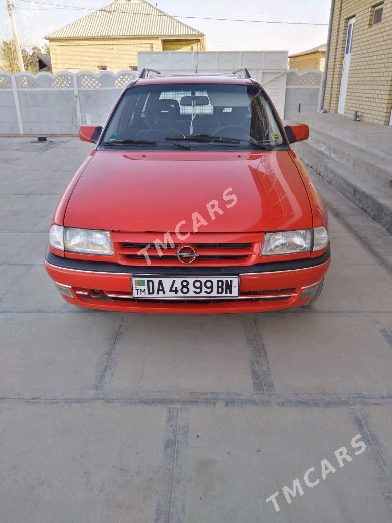 Opel Astra 1994 - 65 000 TMT - Jebel - img 2