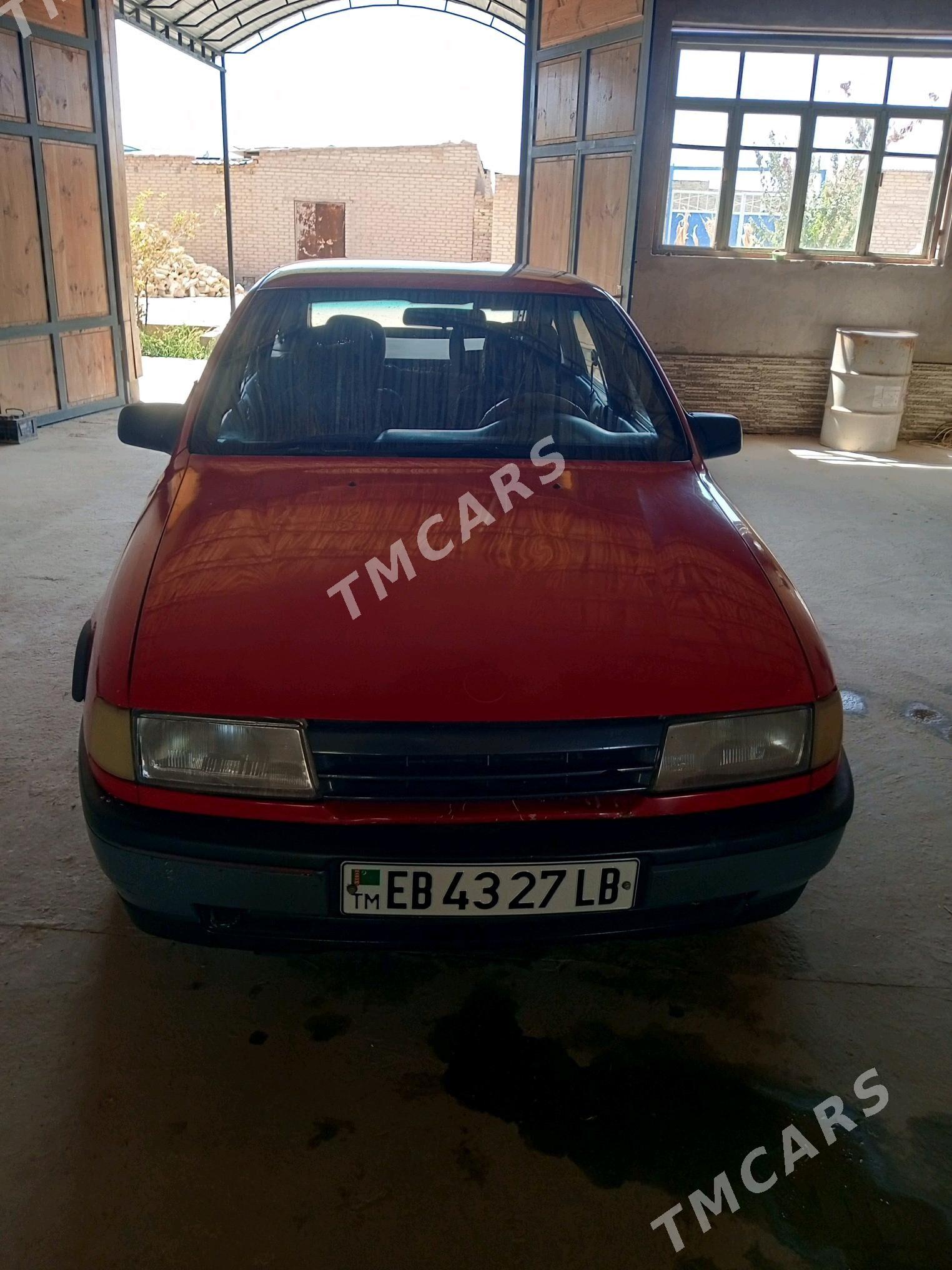 Opel Vectra 1991 - 24 000 TMT - Çärjew - img 3