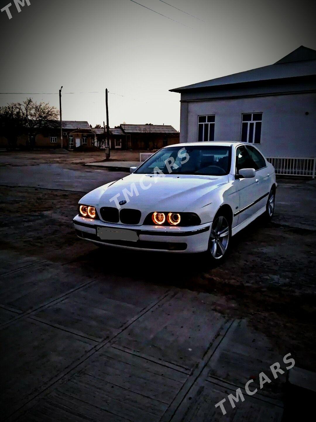 BMW E39 1999 - 68 000 TMT - Сакар - img 9