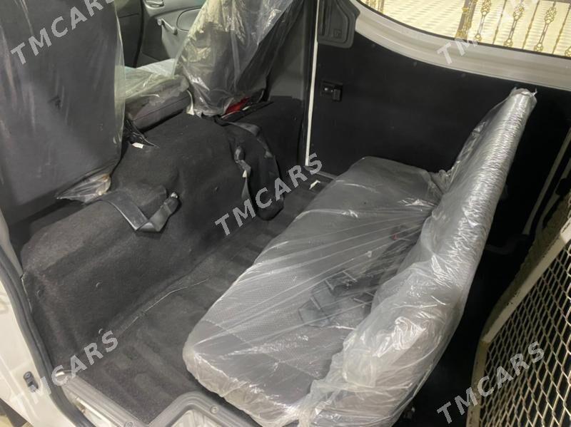 Nissan Urvan 2020 - 310 000 TMT - Mary - img 5