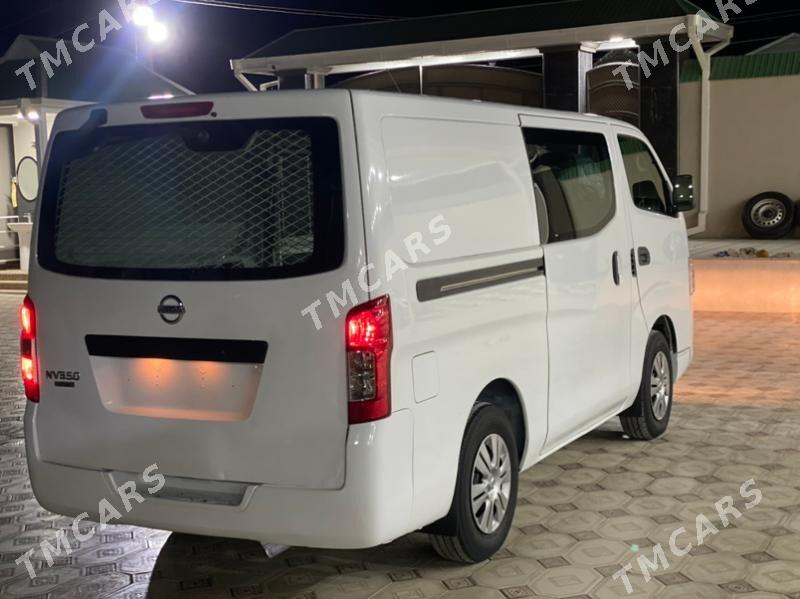 Nissan Urvan 2020 - 310 000 TMT - Mary - img 9