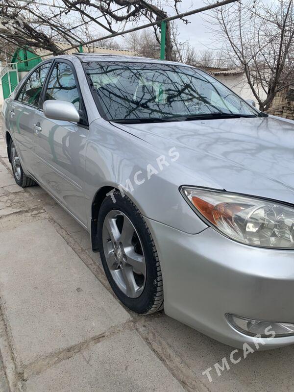 Toyota Camry 2003 - 130 000 TMT - Кака - img 4