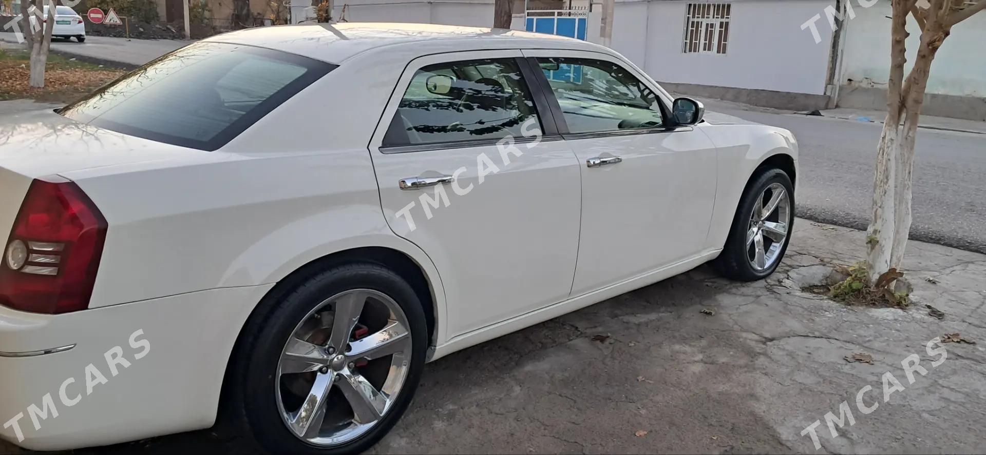 Chrysler 300C 2010 - 70 000 TMT - Хитровка - img 5