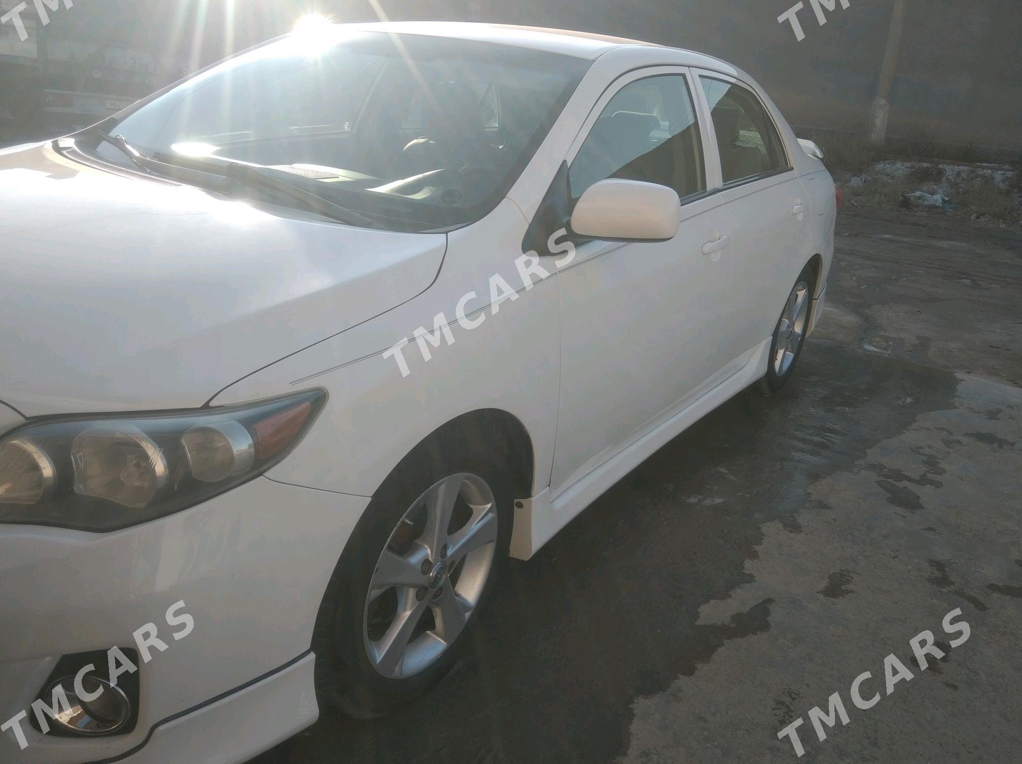 Toyota Corolla 2011 - 140 000 TMT - Дашогуз - img 3