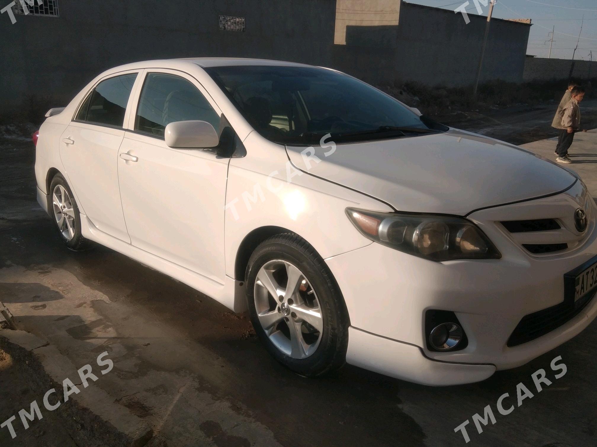 Toyota Corolla 2011 - 140 000 TMT - Дашогуз - img 5