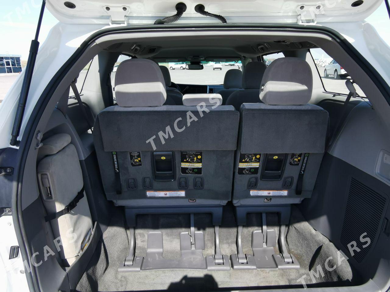 Toyota Sienna 2019 - 355 000 TMT - Aşgabat - img 5