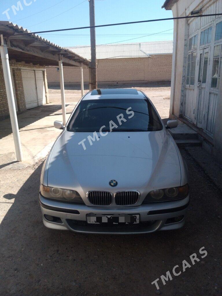 BMW E39 2000 - 125 000 TMT - Mary - img 3