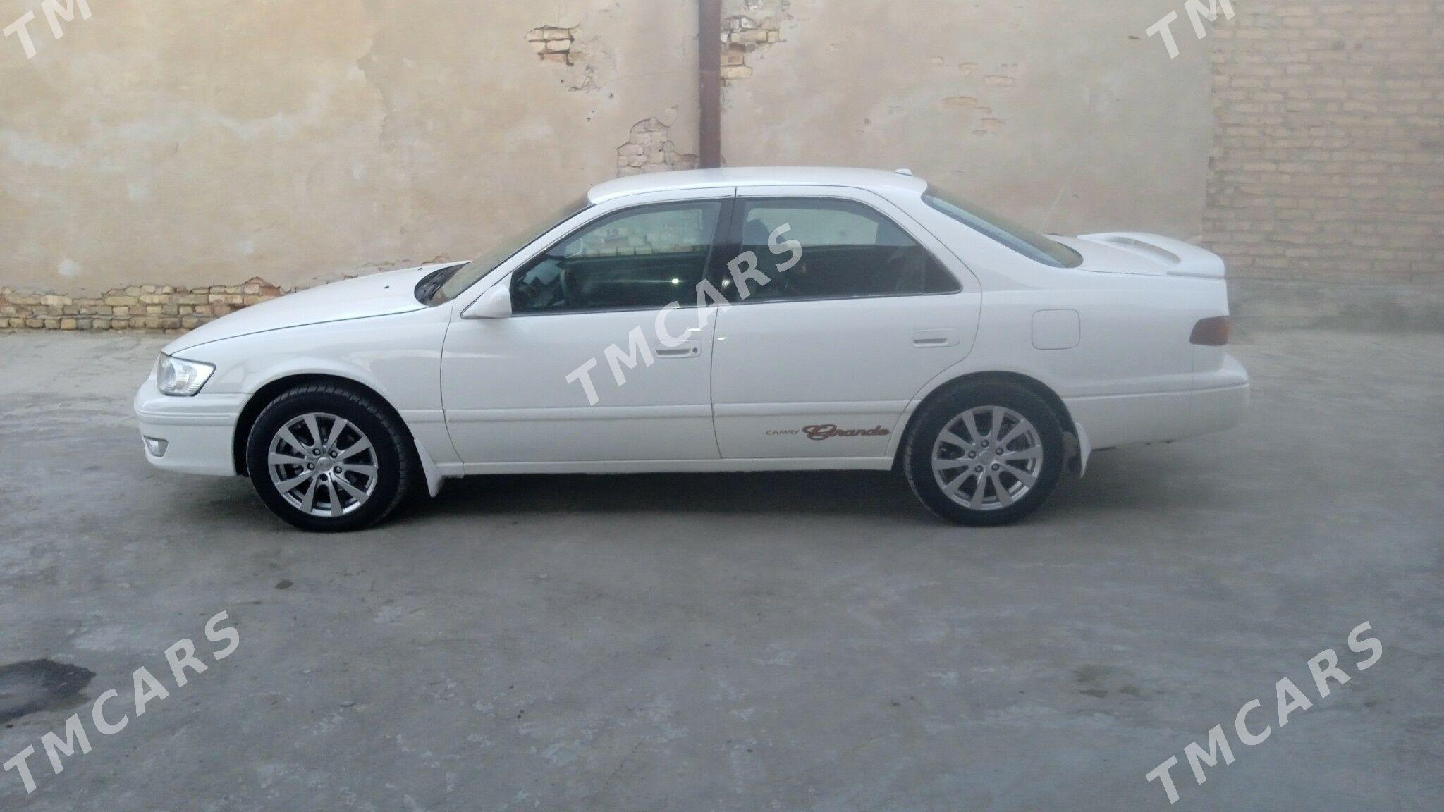 Toyota Camry 1999 - 118 000 TMT - Saýat - img 7