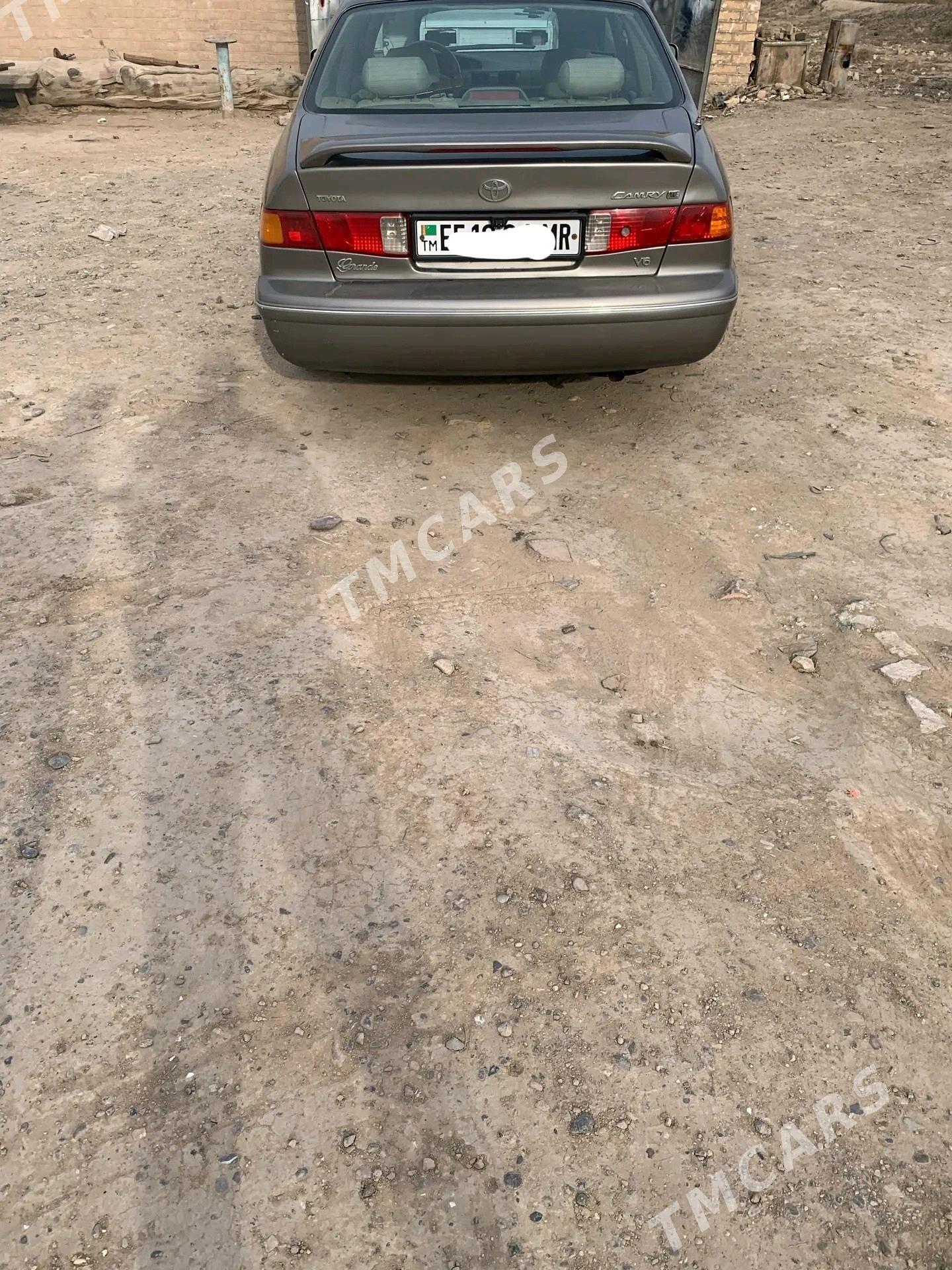 Toyota Camry 1998 - 118 000 TMT - Байрамали - img 9