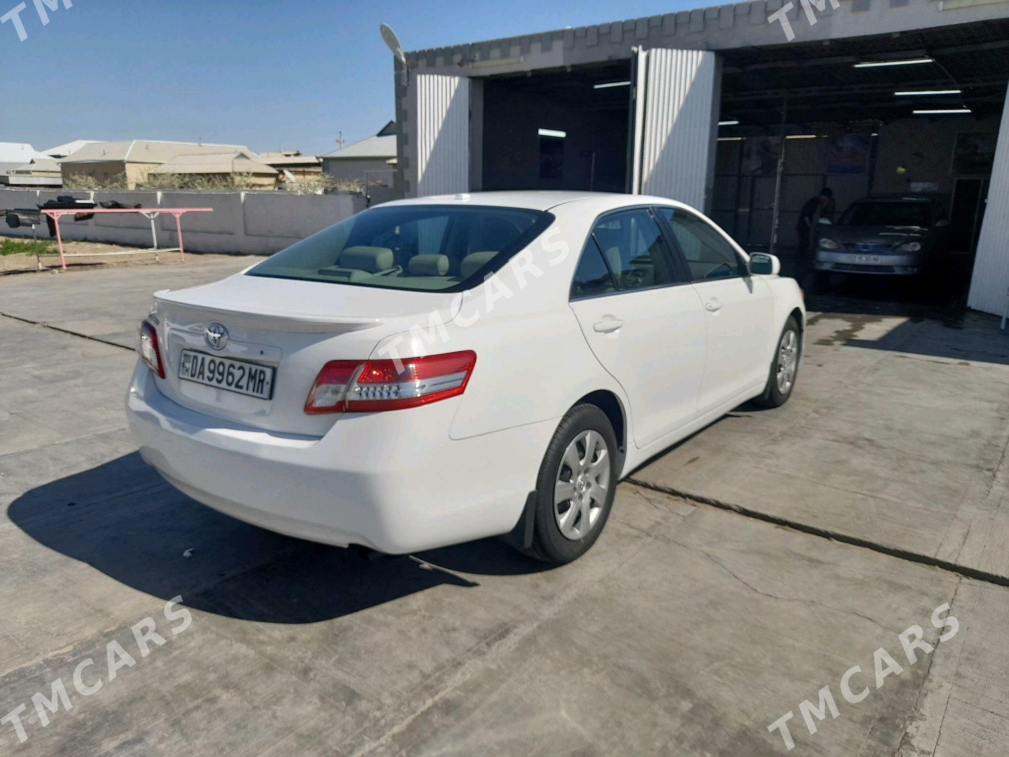 Toyota Camry 2011 - 195 000 TMT - Mary - img 4