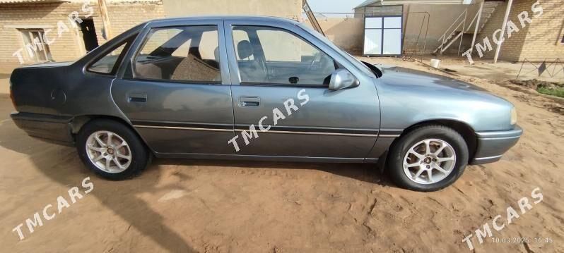 Opel Vectra 1991 - 25 000 TMT - Mary - img 6