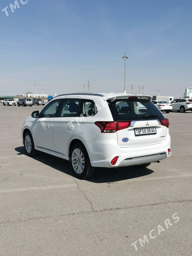 Mitsubishi Outlander 2022 - 285 000 TMT - Aşgabat - img 3