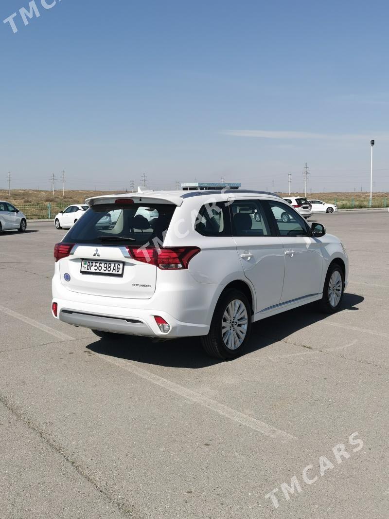 Mitsubishi Outlander 2022 - 285 000 TMT - Aşgabat - img 9