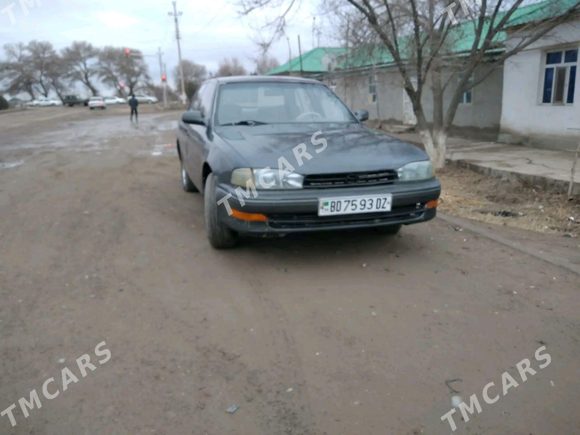 Toyota Camry 1991 - 40 000 TMT - Köneürgenç - img 2