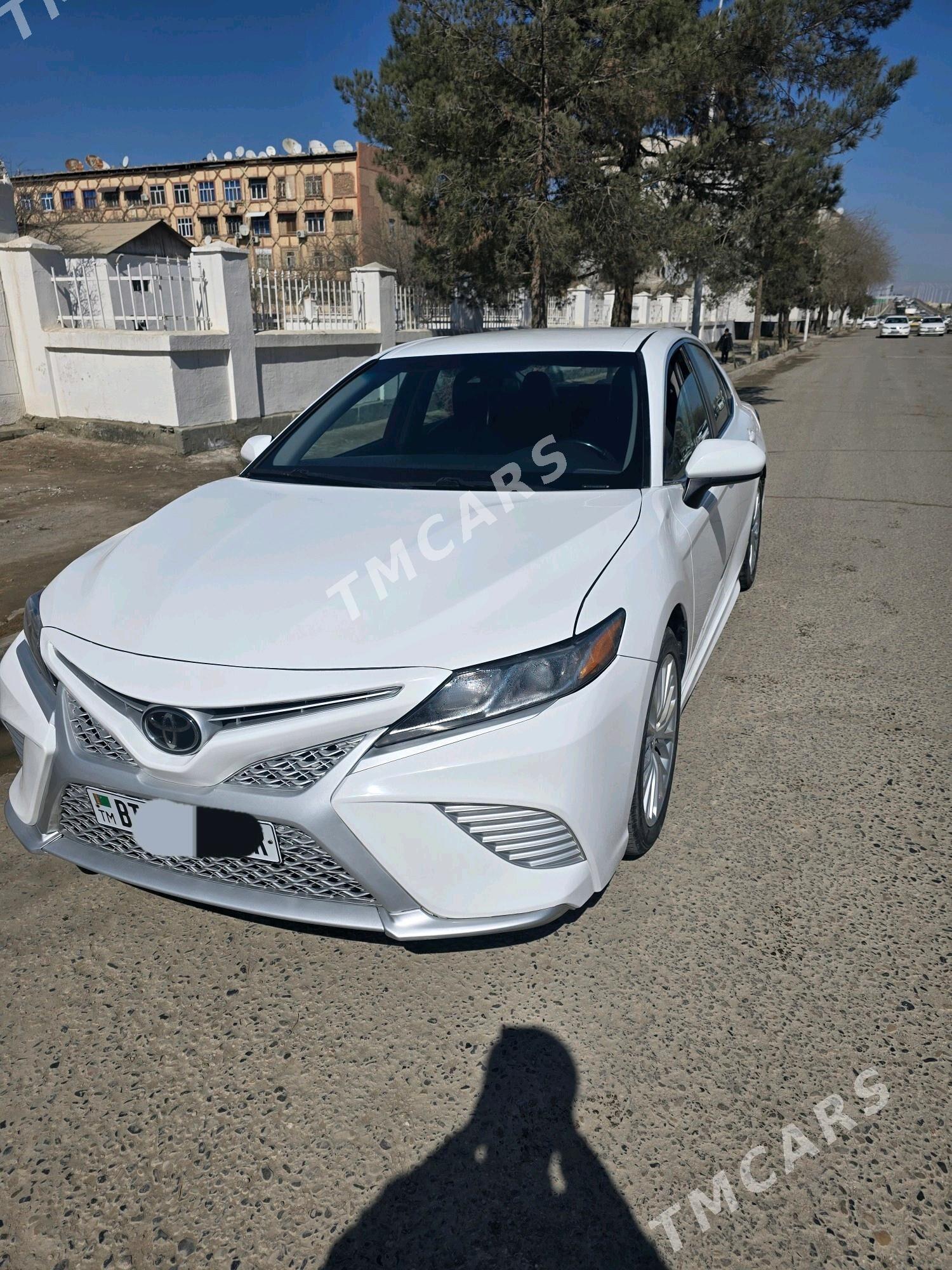 Toyota Camry 2019 - 260 000 TMT - Мары - img 4