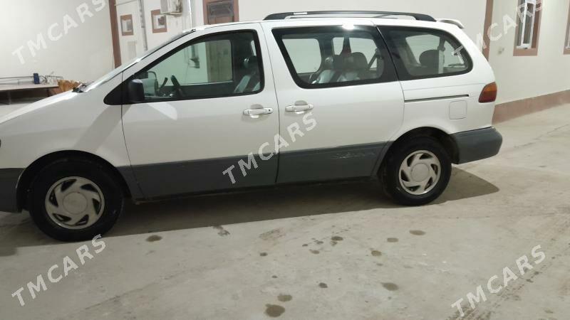 Toyota Sienna 2000 - 162 000 TMT - Туркменабат - img 4