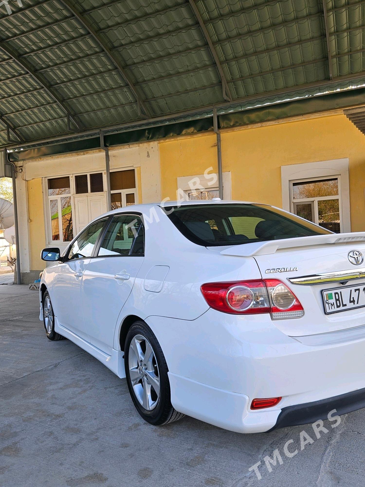 Toyota Corolla 2011 - 160 000 TMT - Aşgabat - img 4