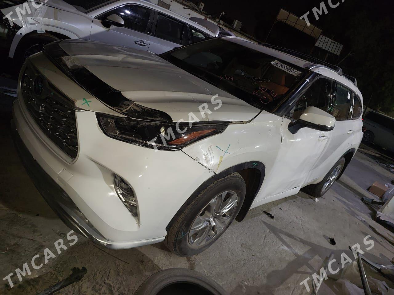 Toyota Highlander 2021 - 568 000 TMT - Aşgabat - img 9