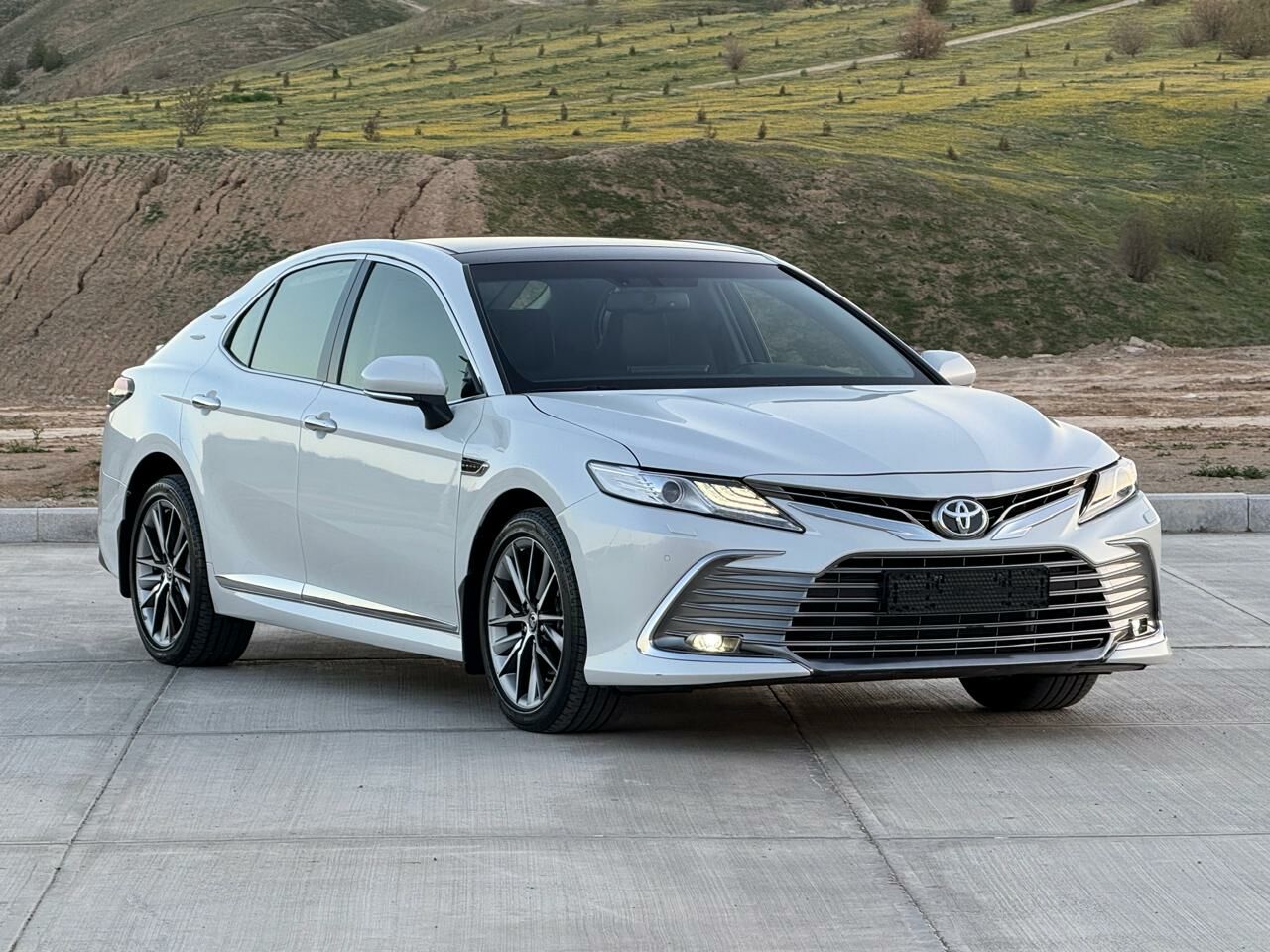 Toyota Camry 2022 - 625 000 TMT - Ашхабад - img 2