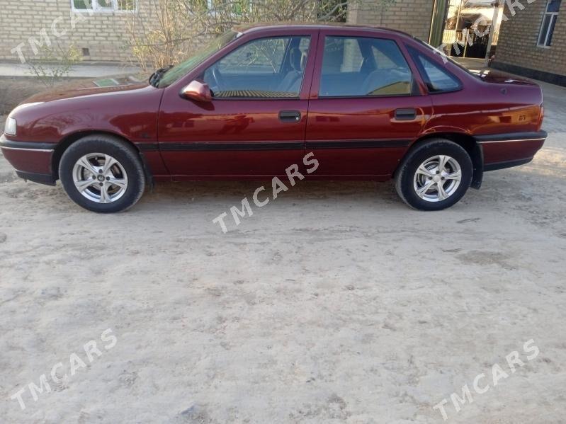 Opel Vectra 1992 - 40 000 TMT - Мары - img 6