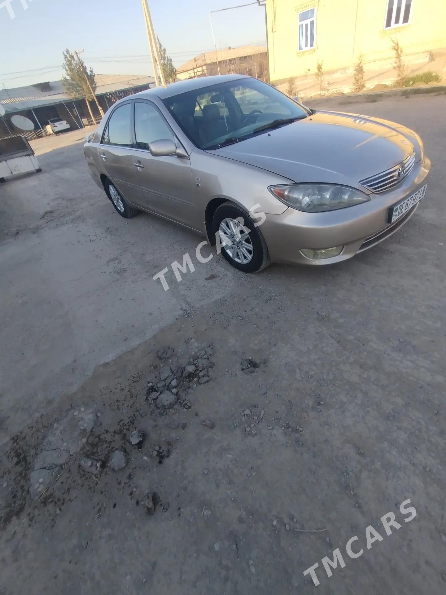 Toyota Camry 2002 - 160 000 TMT - Дянев - img 4