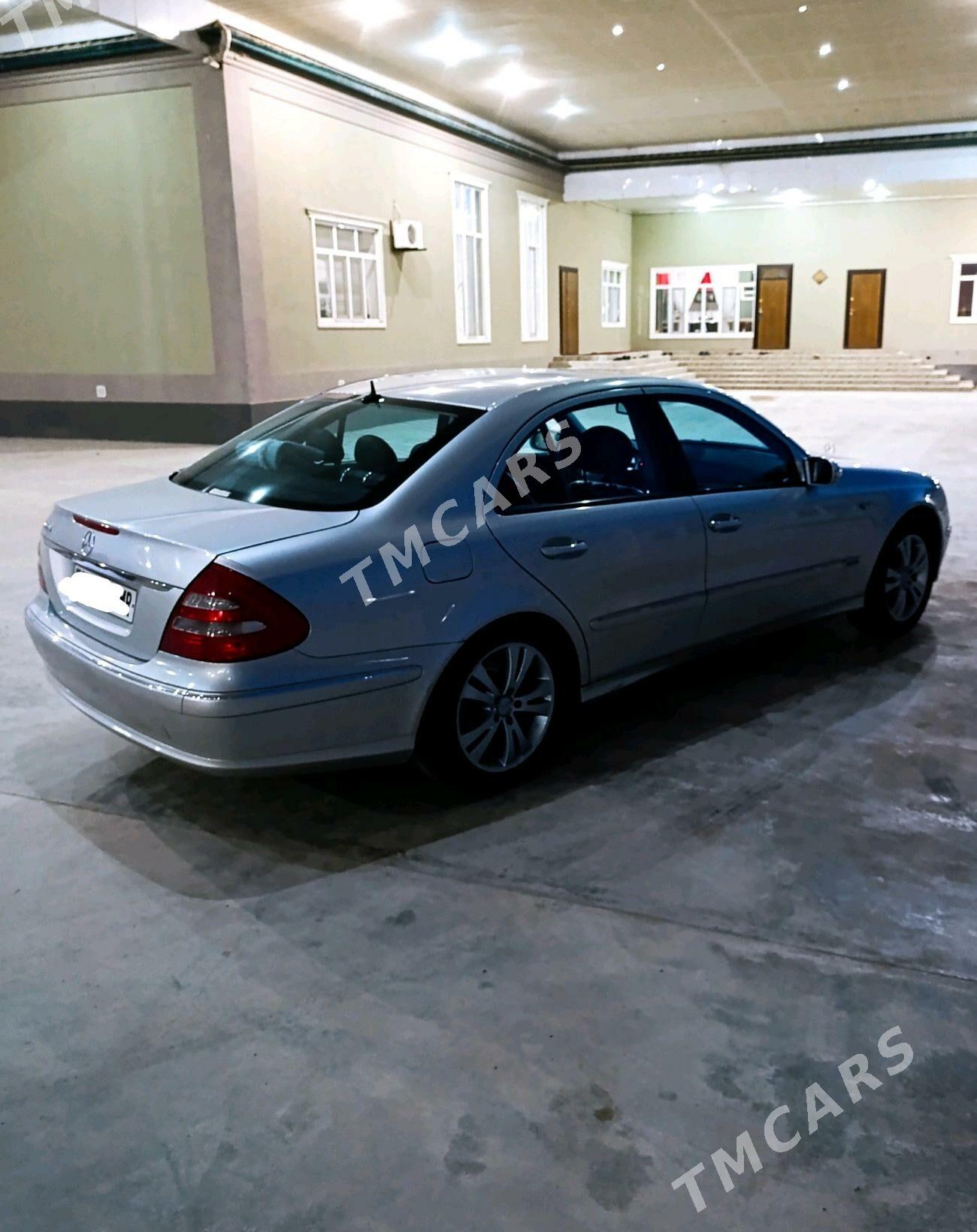 Mercedes-Benz E350 2006 - 135 000 TMT - Mary - img 2