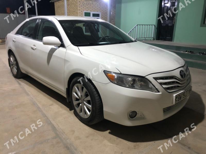 Toyota Camry 2010 - 175 000 TMT - Мары - img 3