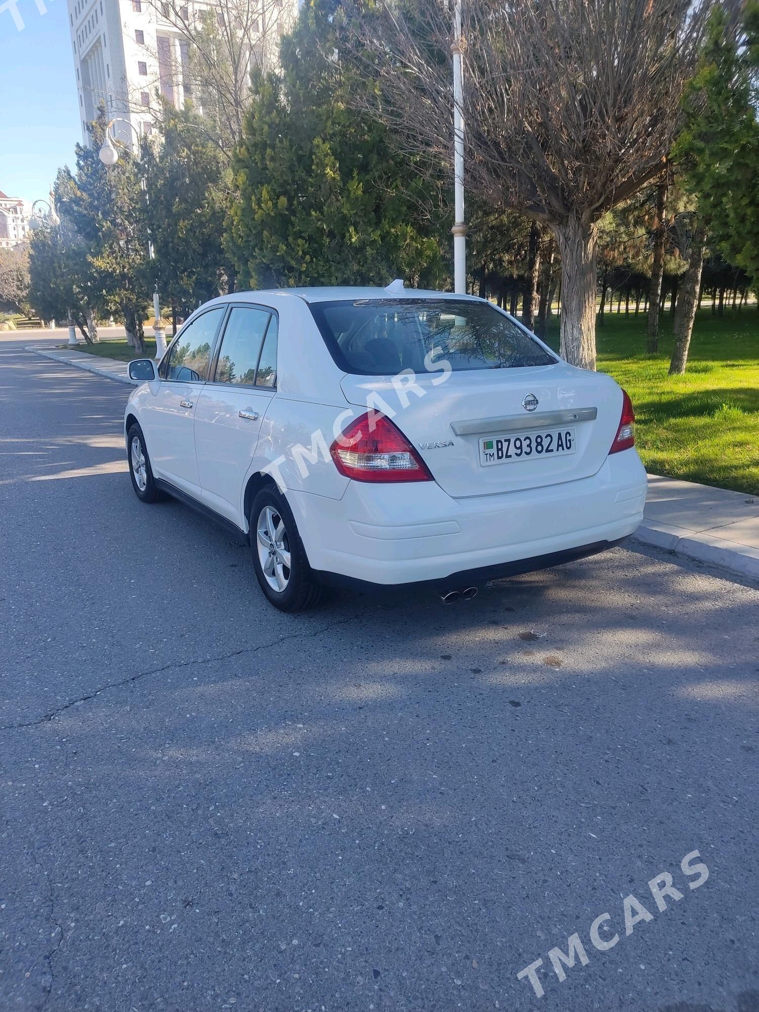 Nissan Versa 2010 - 123 000 TMT - Ашхабад - img 3