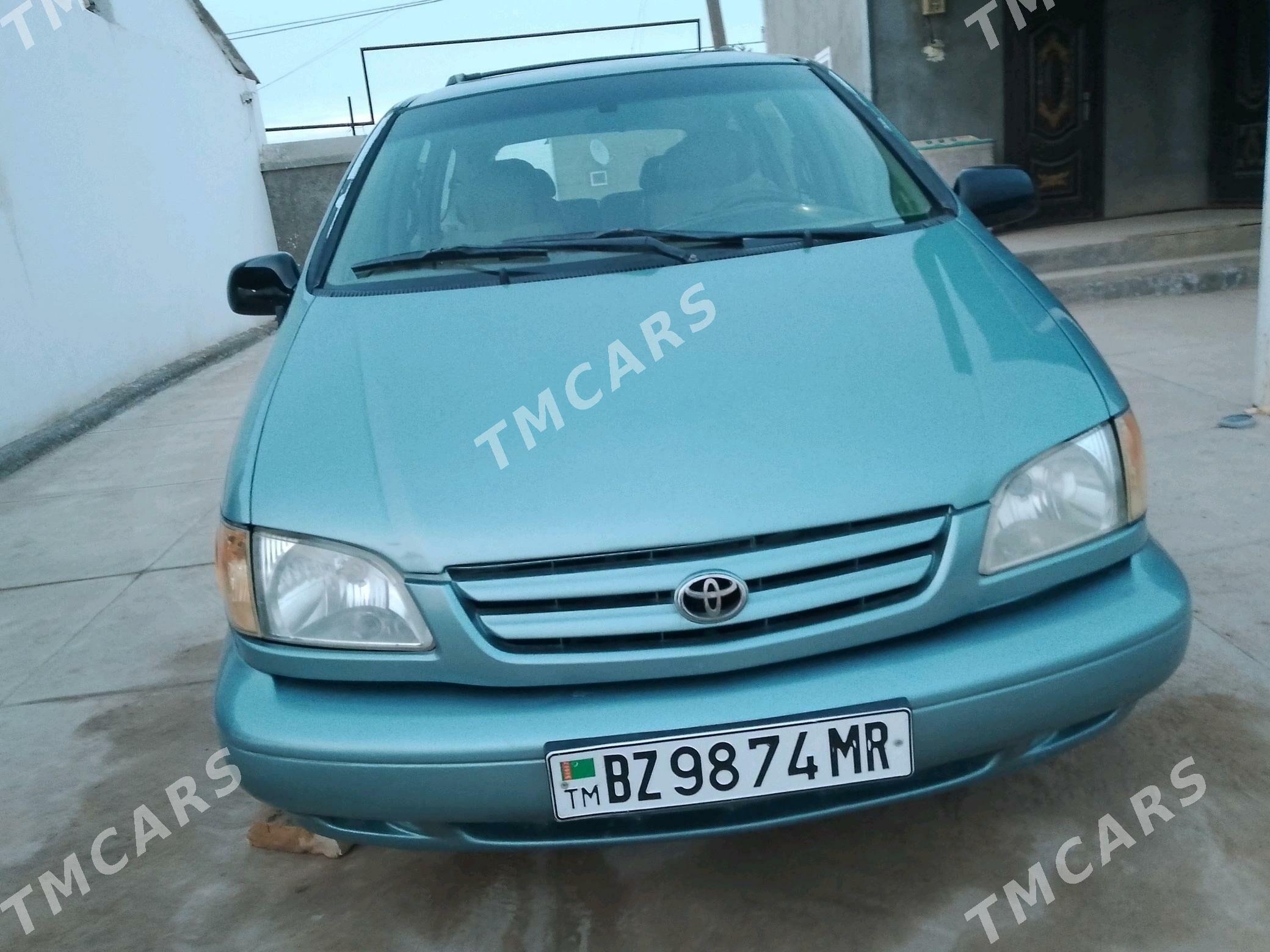 Toyota Sienna 2000 - 125 000 TMT - Ёлётен - img 5