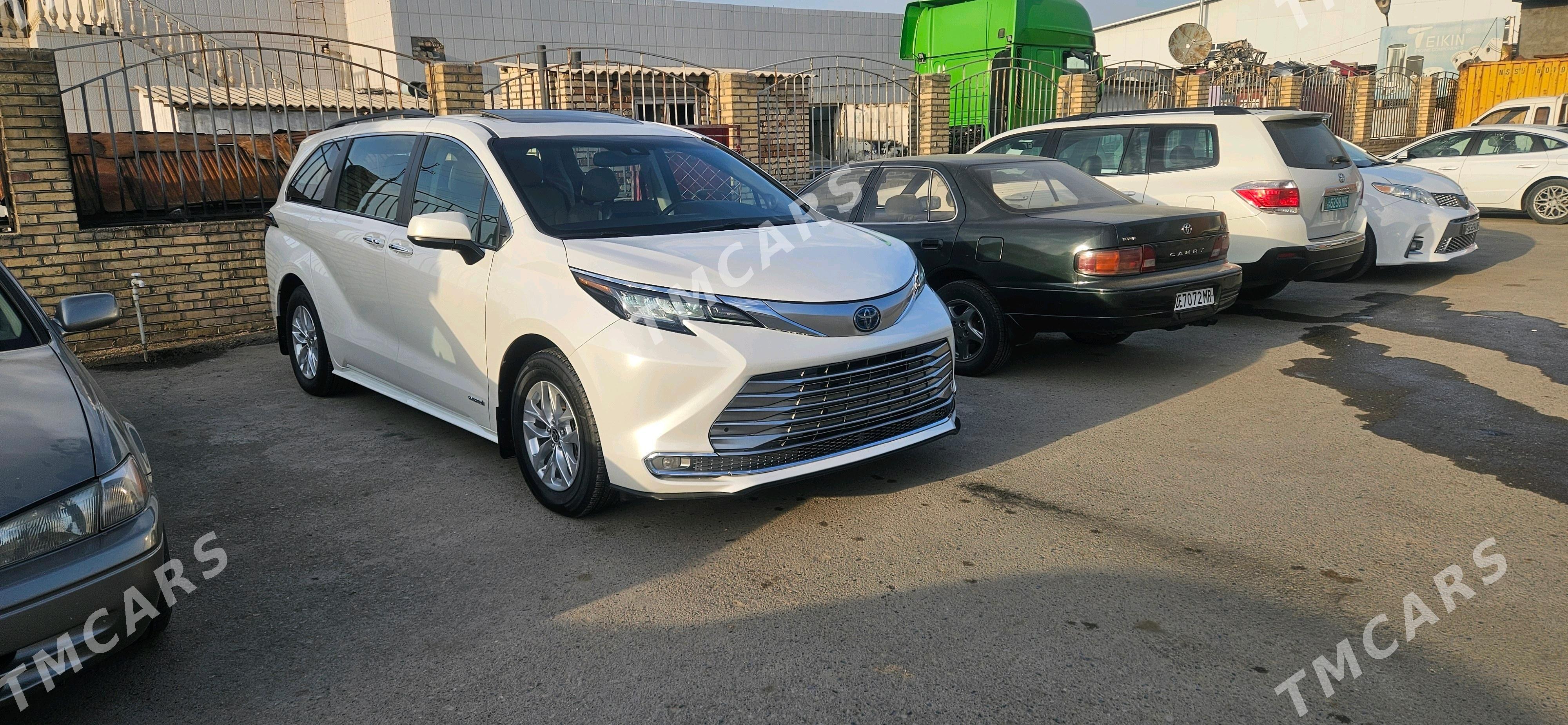 Toyota Sienna 2021 - 610 000 TMT - Мары - img 5