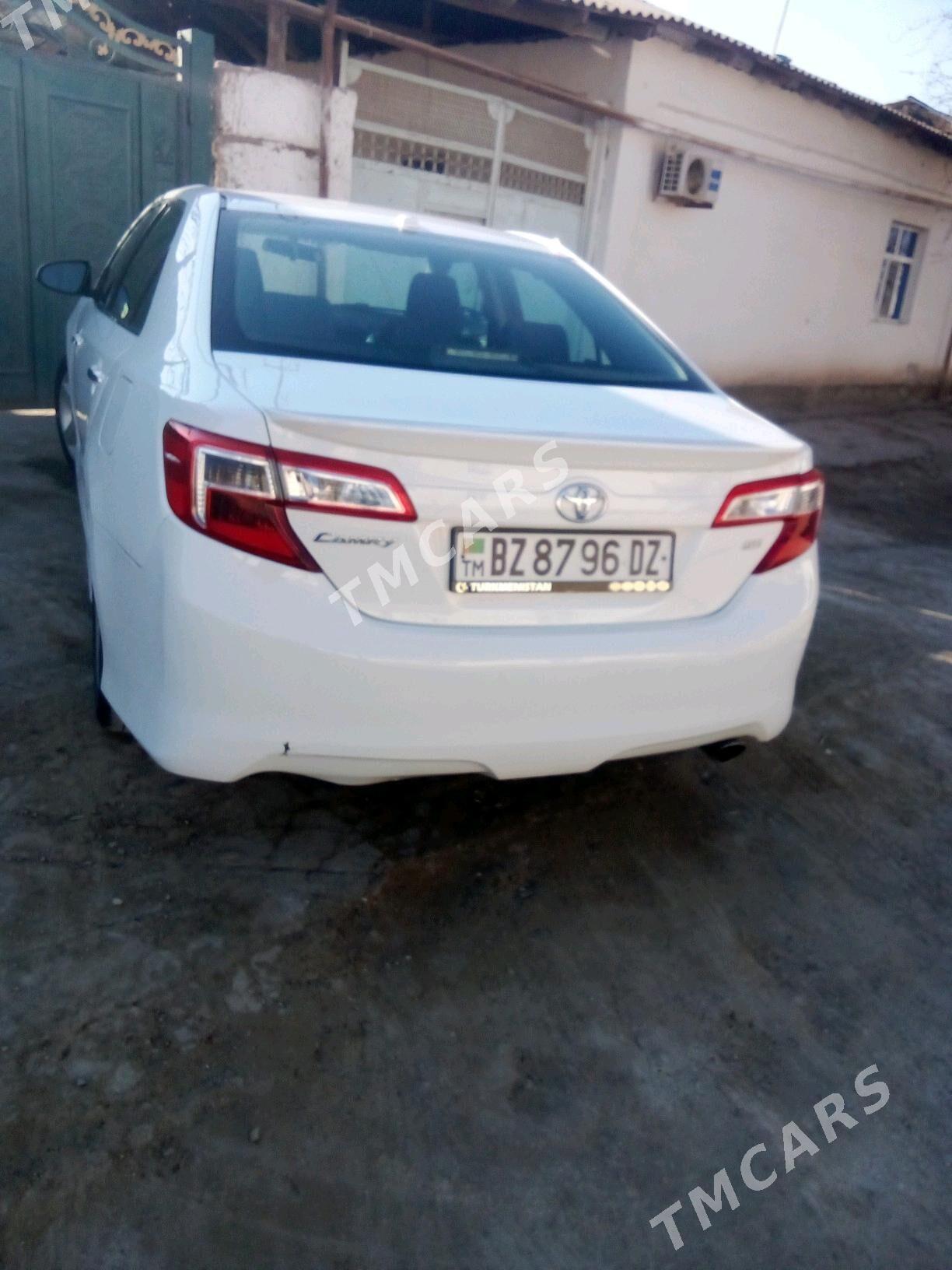 Toyota Camry 2013 - 170 000 TMT - Boldumsaz - img 4