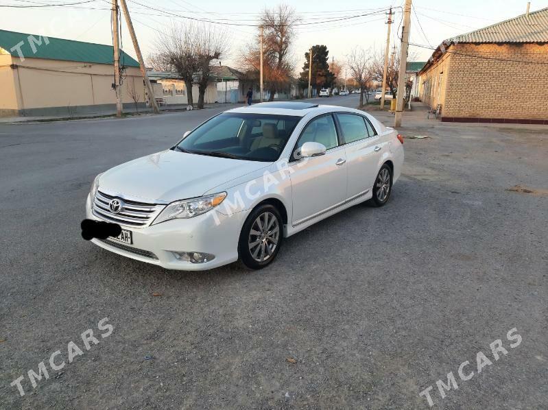 Toyota Avalon 2011 - 259 000 TMT - Хитровка - img 3