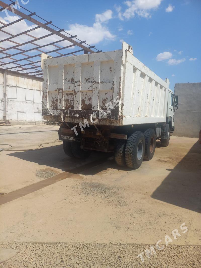 Kamaz 6520 2010 - 400 000 TMT - Магданлы - img 2