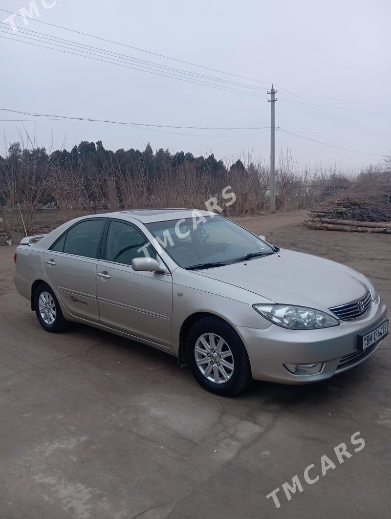 Toyota Camry 2002 - 190 000 TMT - Halaç - img 4