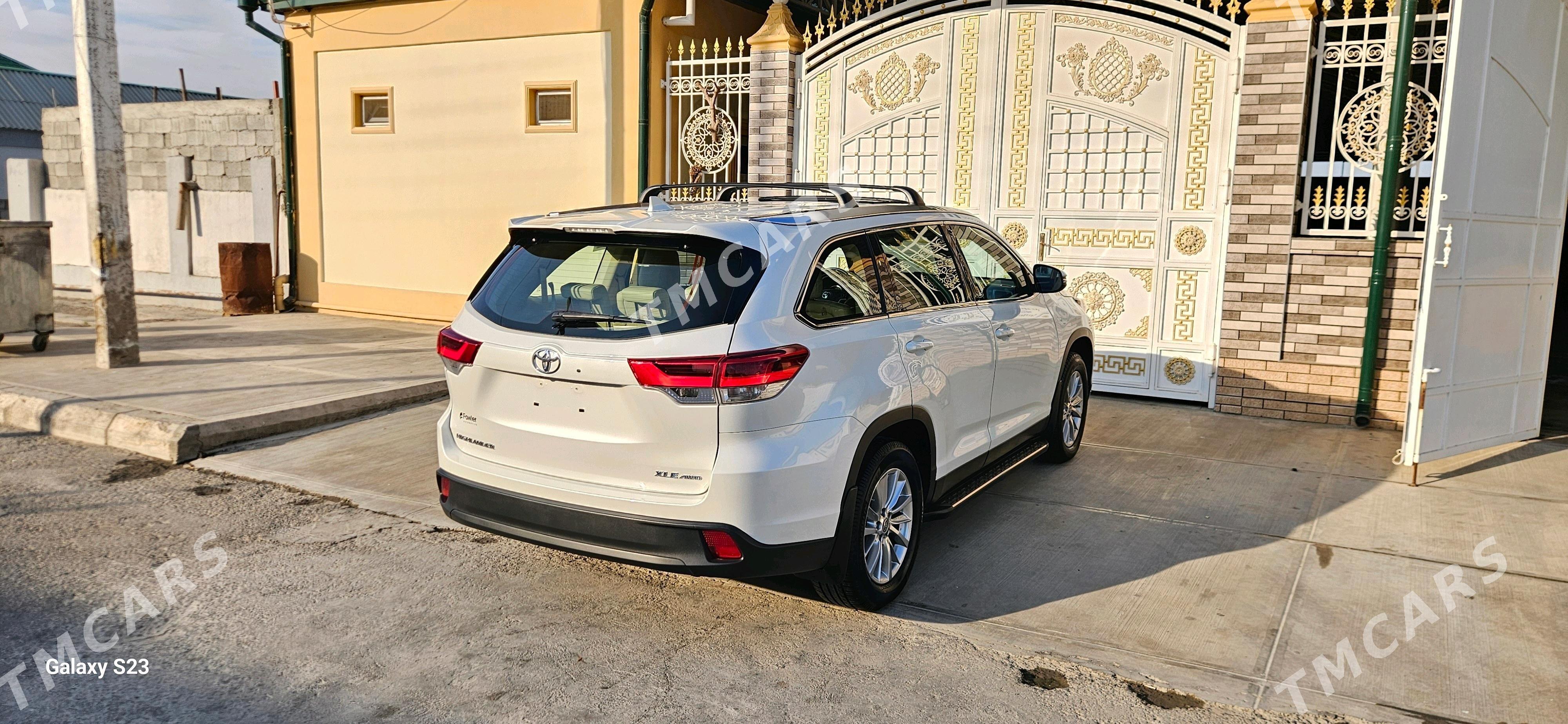 Toyota Highlander 2019 - 540 000 TMT - Aşgabat - img 6