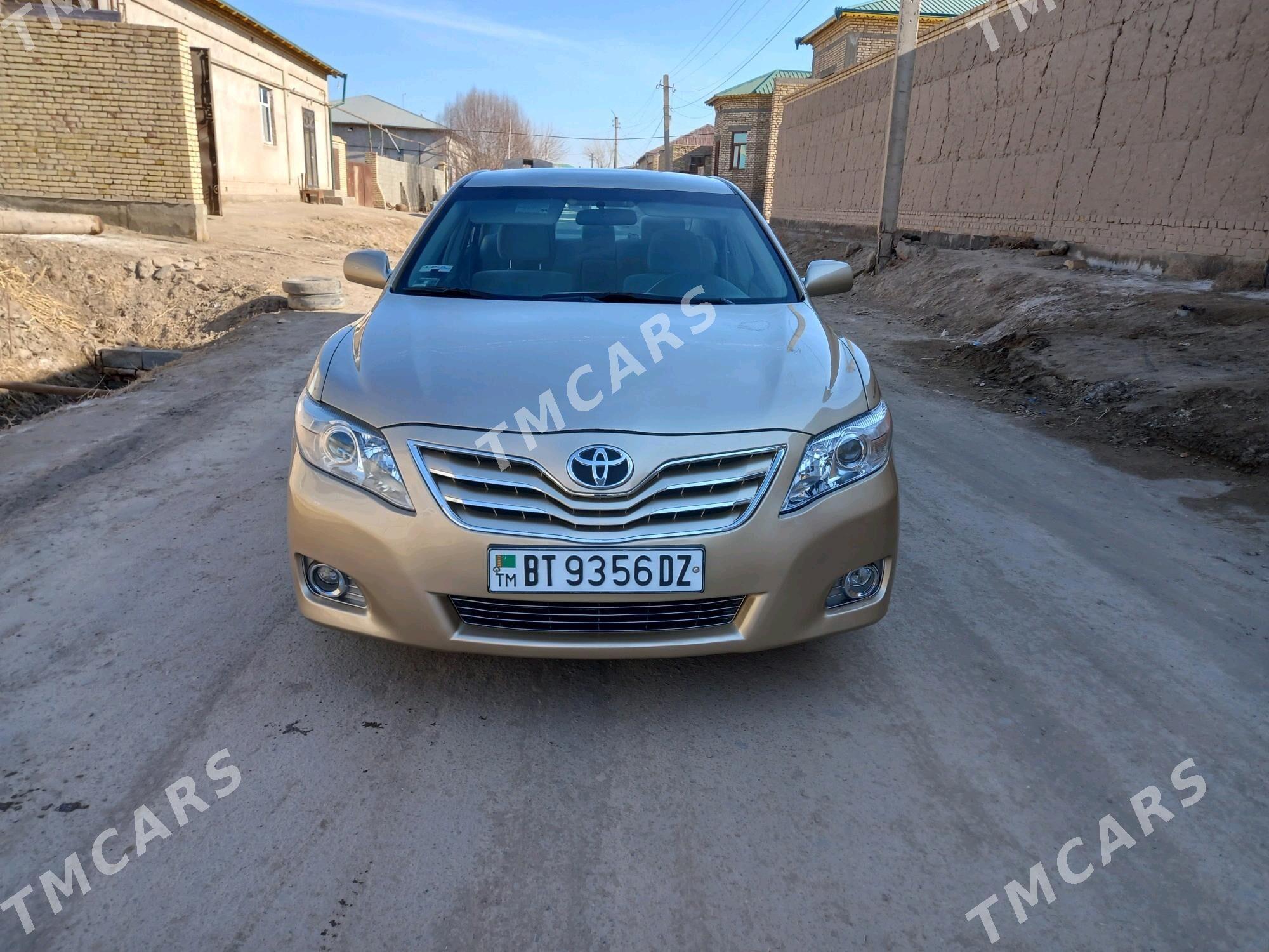 Toyota Camry 2011 - 185 000 TMT - Дашогуз - img 7