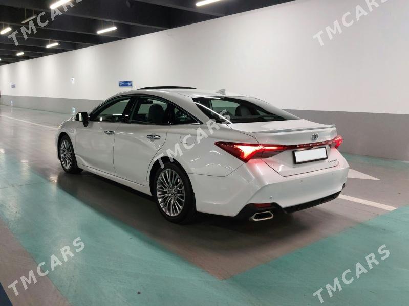 Toyota Avalon 2022 - 410 000 TMT - Бузмеин - img 4